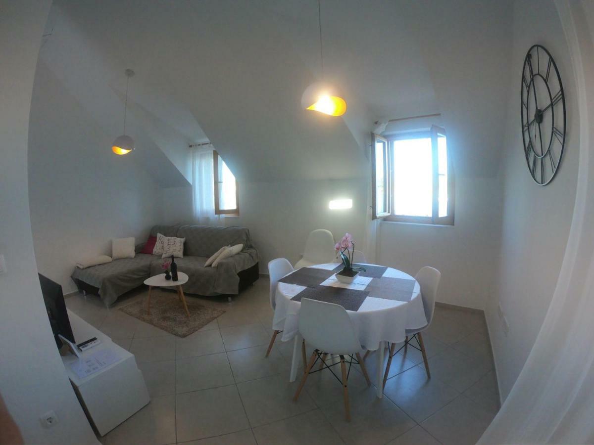 Apartment Vesna Primosten Luaran gambar